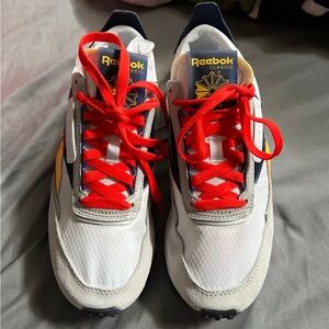 Women’s Reebok CL Legacy